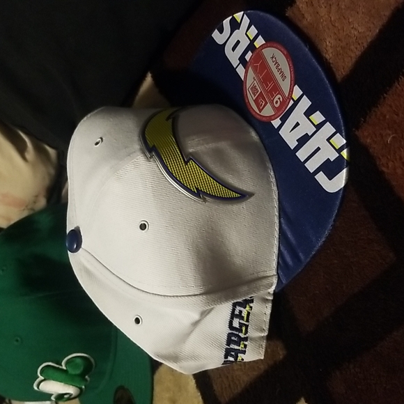 Snapbacks - Picture 3 of 3